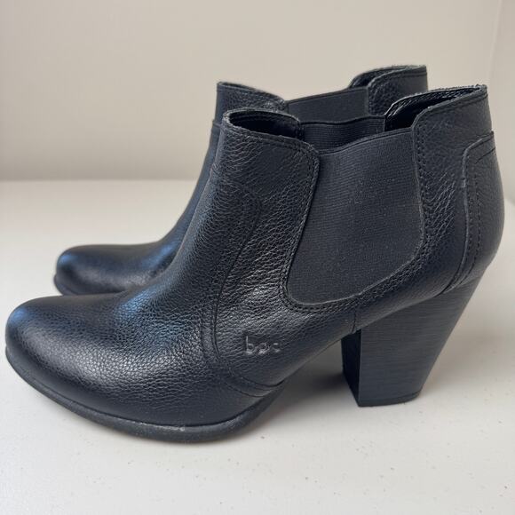 B.O.C Born Concept Leather Bootie Womens Size 9.5 Ankle Chelsea Pull On Heel - Picture 6 of 9